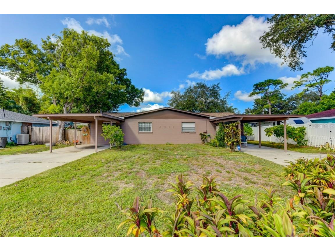 5318 17th Street W #A/B Bradenton FL 34207 A4584950 image1