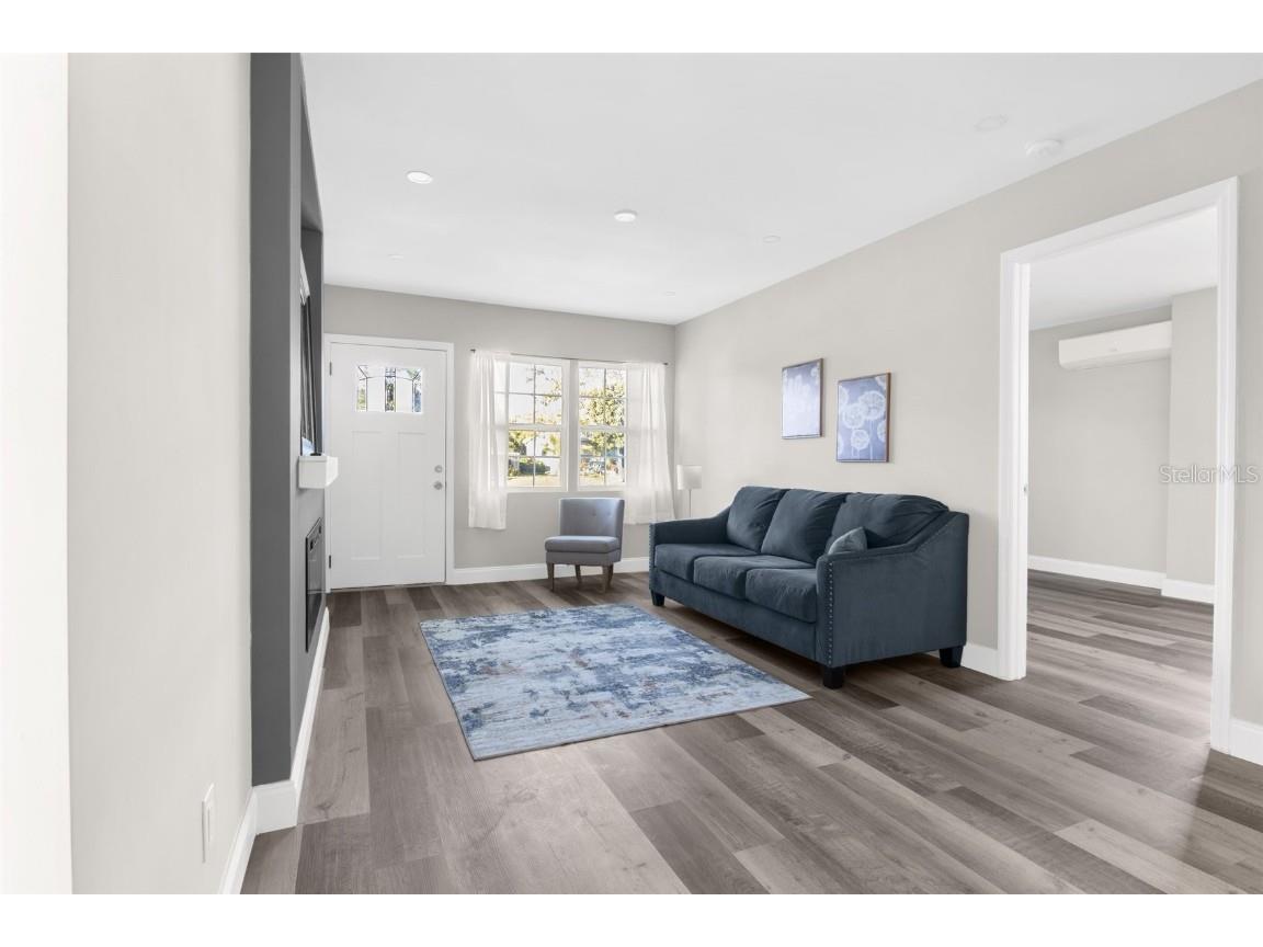 5318 9th Avenue N Saint Petersburg FL 33710 TB8450651 image6