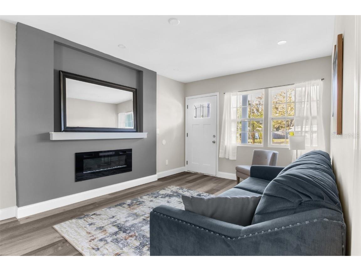 5318 9th Avenue N Saint Petersburg FL 33710 TB8450651 image7