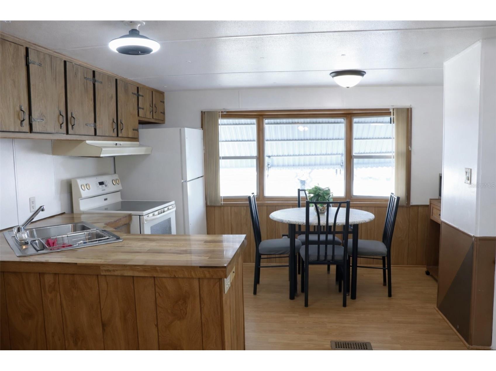5318 Astrid Drive Zephyrhills FL 33541 TB8501184 image2