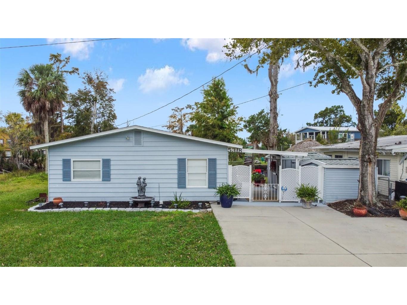 5318 Ray Drive Weeki Wachee FL 34607 W7859699 image1