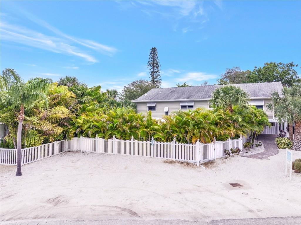 5319 Calle De La Siesta Sarasota FL 34242 A4595701 image1
