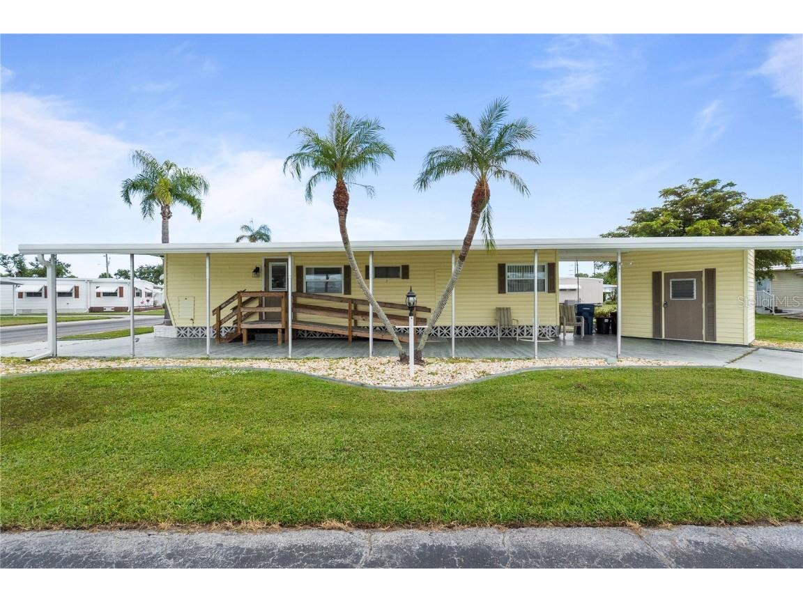 5319 Chateau Lane Bradenton FL 34207 A4662082 image1