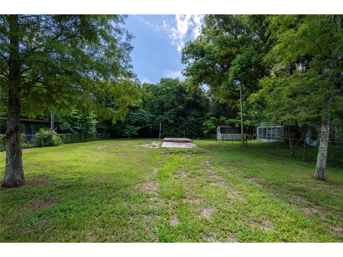 5319 Hillsborough Circle Tampa FL 33610 TB8302979 image1