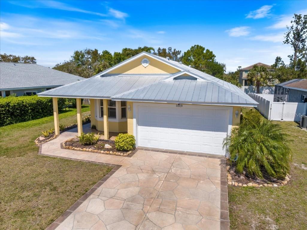5319 Levi Lane Sarasota FL 34233 A4645159 image1
