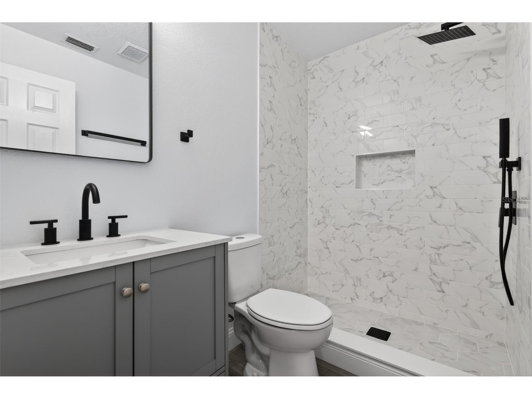 5319 Martin Lane Tampa FL 33617 O6376157 image14