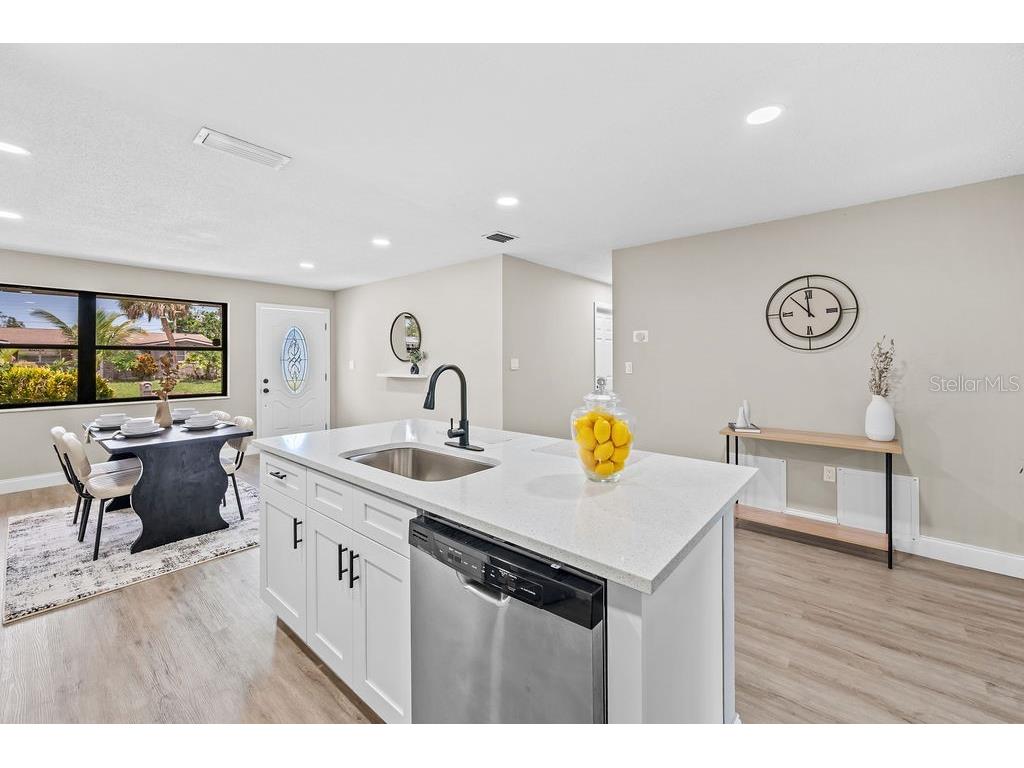 532 Buckingham Avenue Melbourne FL 32935 O6325357 image10