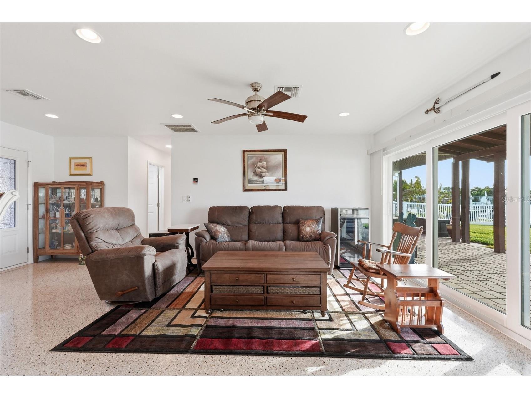 532 Crystal Drive Madeira Beach FL 33708 TB8487459 image4