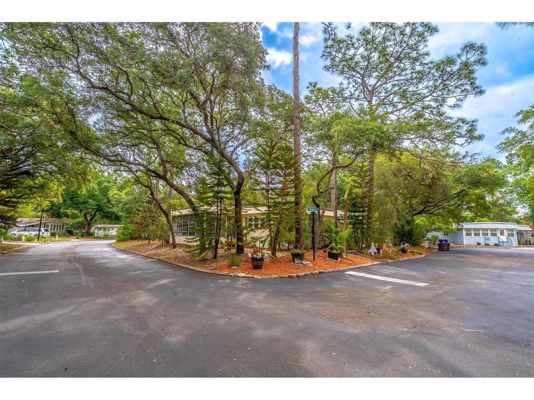 532 Hickory Court Lake Mary FL 32746 O6398467 image2