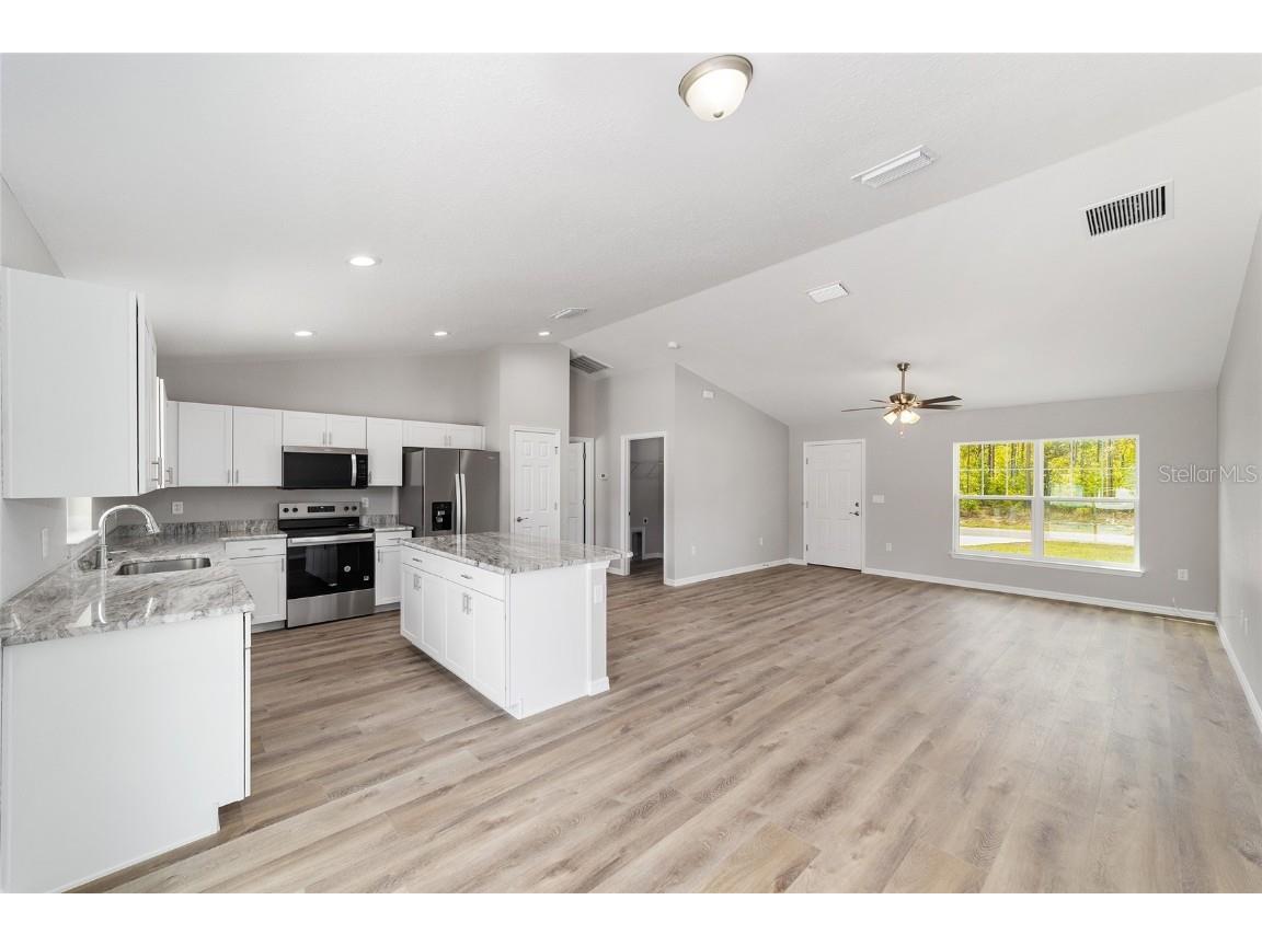 532 W Homeway Loop Citrus Springs FL 34434 OM700525 image13