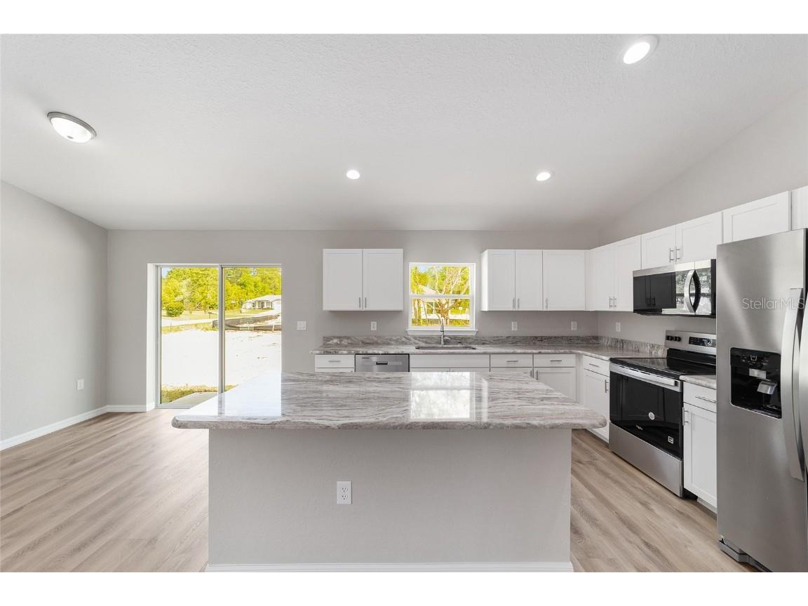 532 W Homeway Loop Citrus Springs FL 34434 OM700525 image3