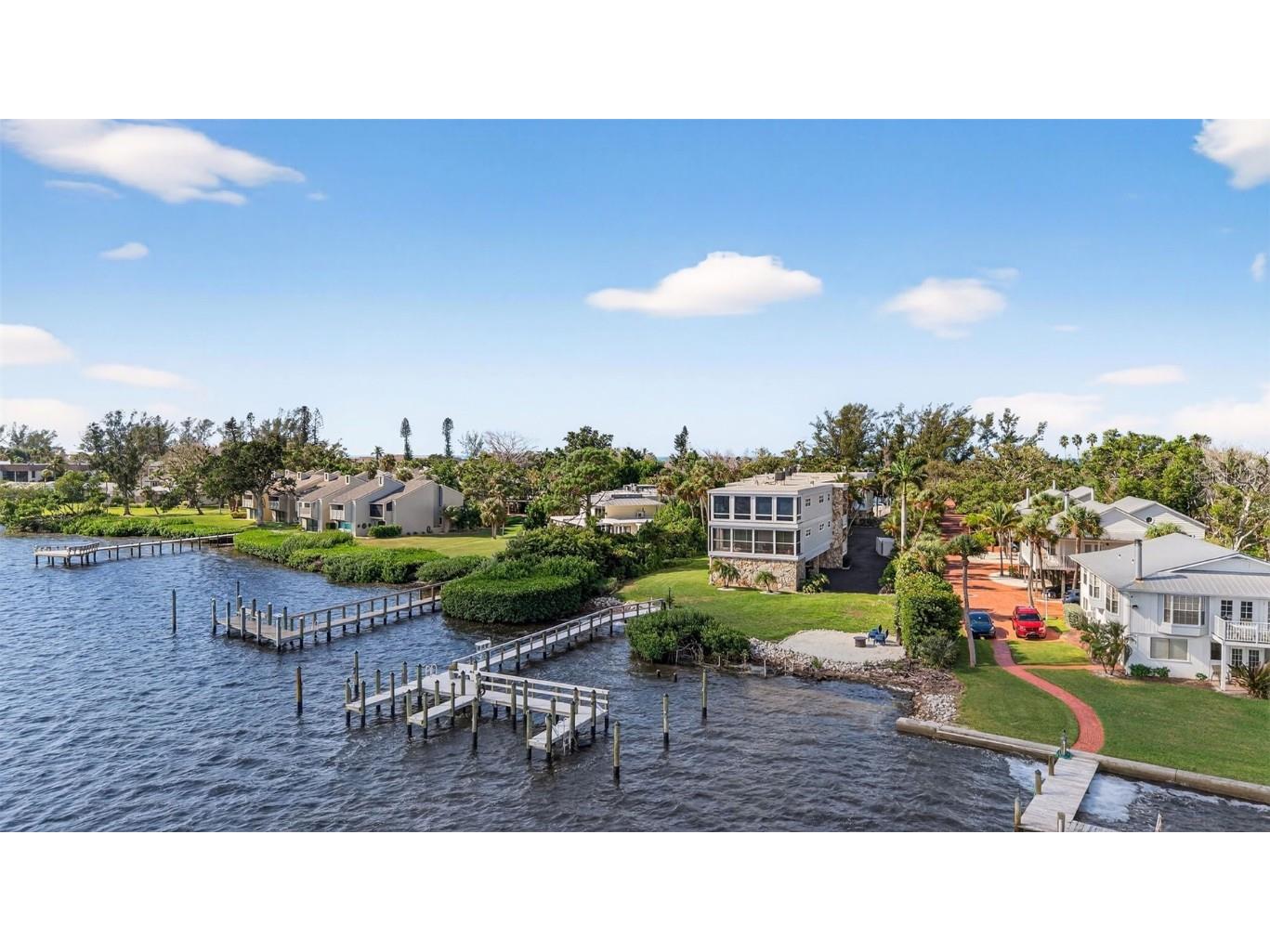 5320 Gulf Of Mexico Drive #101 Longboat Key FL 34228 A4666843 image1