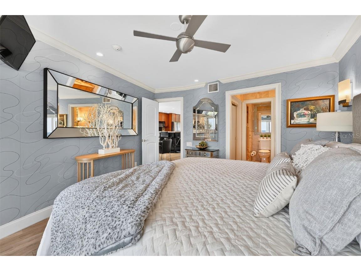 5320 Gulf Of Mexico Drive #101 Longboat Key FL 34228 A4666843 image21