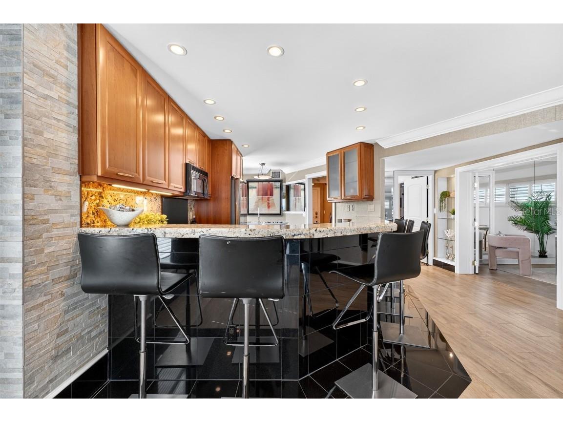 5320 Gulf Of Mexico Drive #101 Longboat Key FL 34228 A4666843 image9