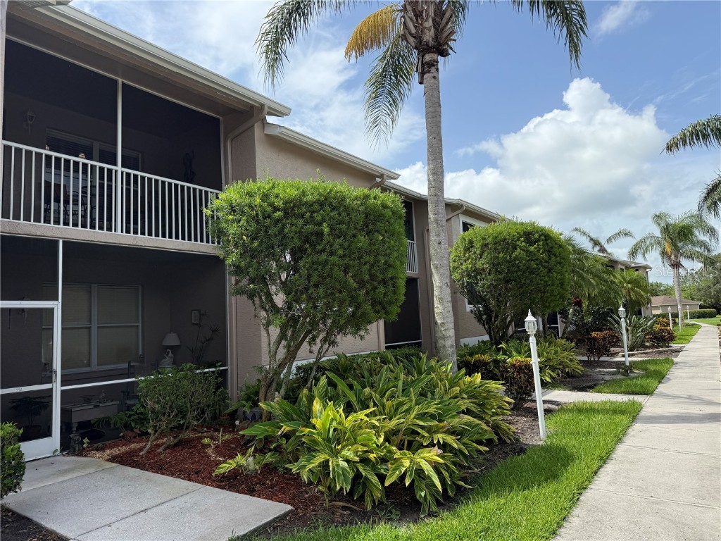 5320 Hyland Hills Avenue #2222 Sarasota FL 34241 A4656269 image2