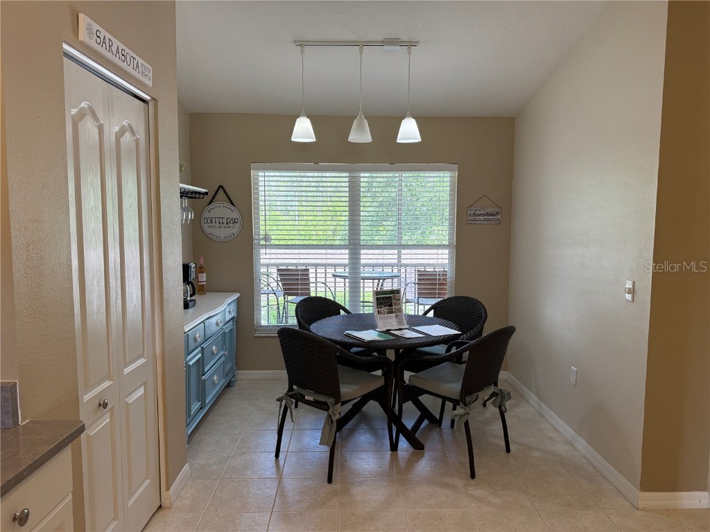 5320 Hyland Hills Avenue #2222 Sarasota FL 34241 A4656269 image4