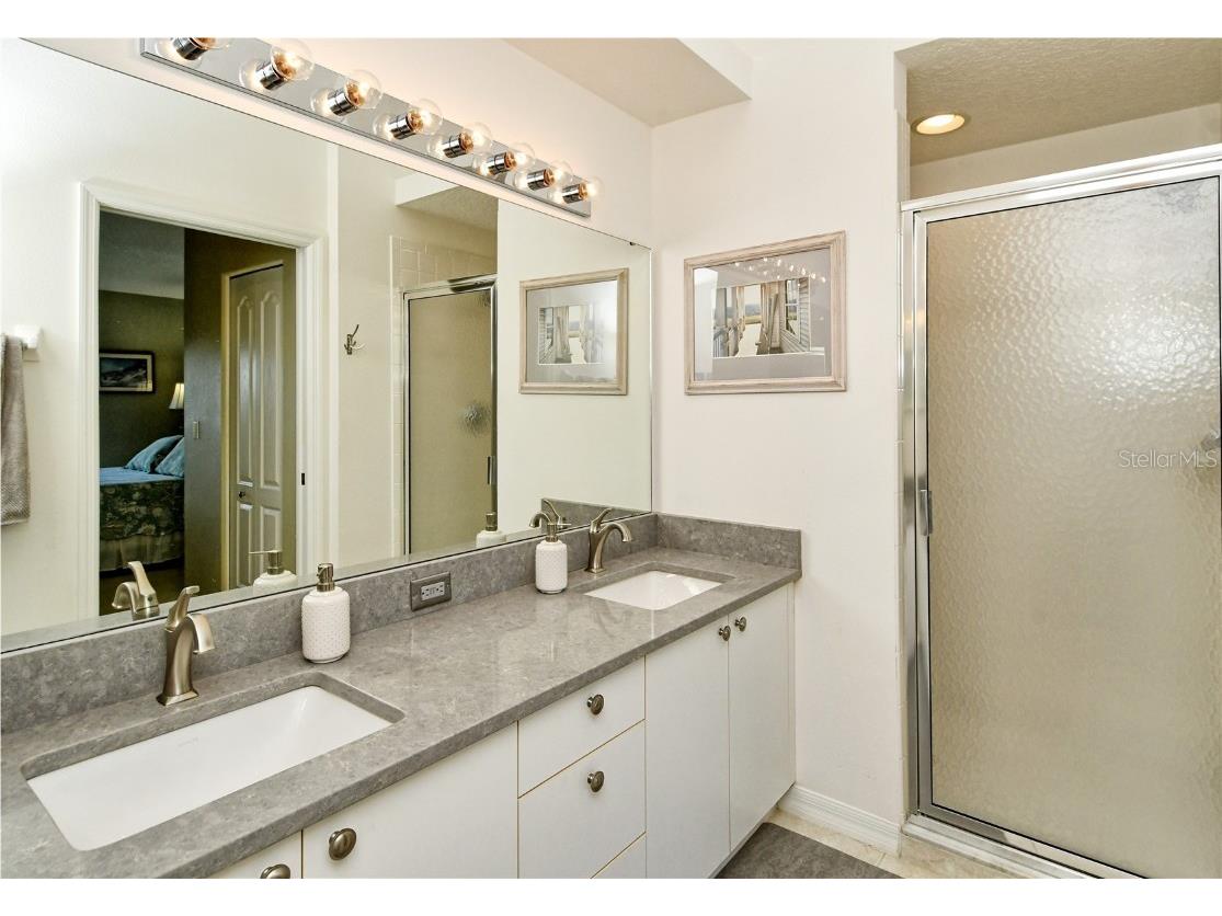 5320 Hyland Hills Avenue #2222 Sarasota FL 34241 A4667444 image26