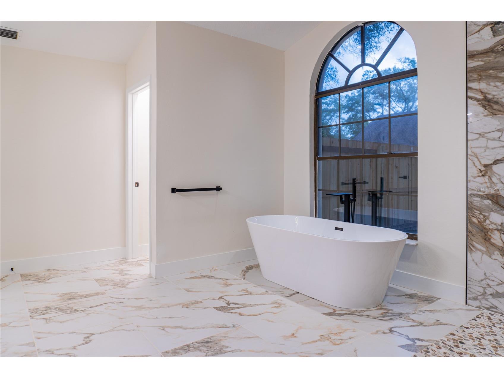 5320 NE 2nd Lane Ocala FL 34470 S5142247 image24