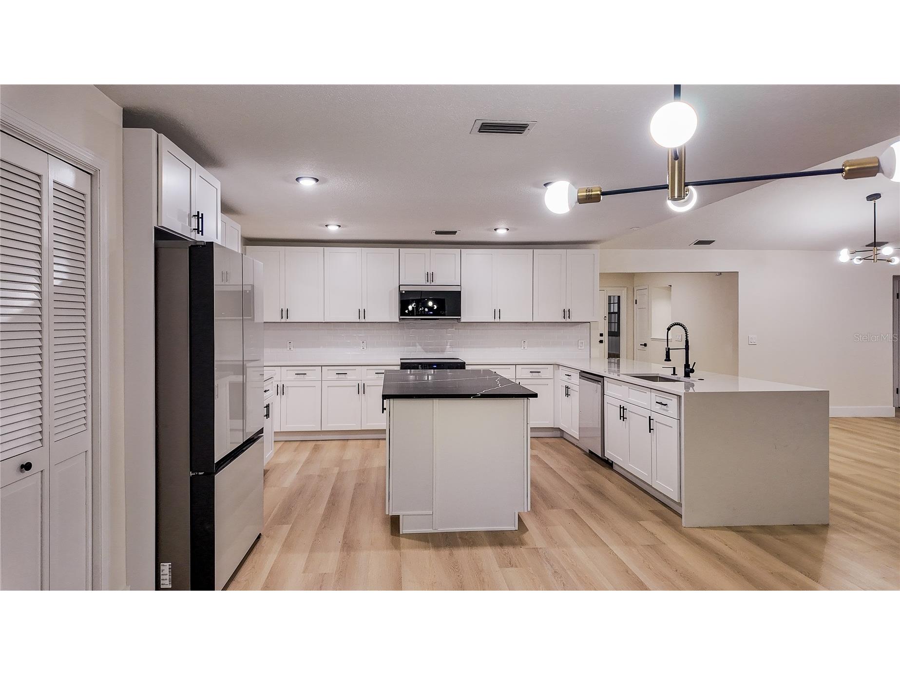 5320 NE 2nd Lane Ocala FL 34470 S5142247 image4