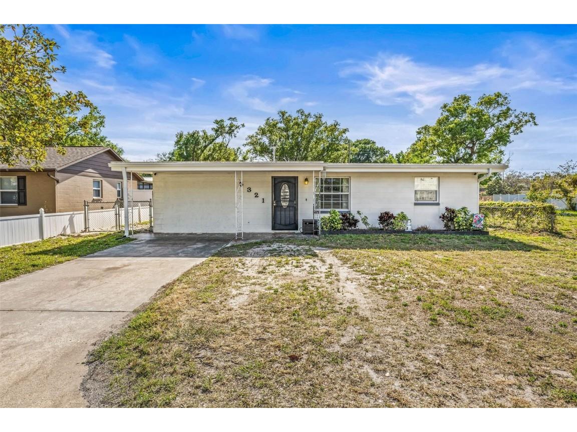 5321 5th Street Zephyrhills FL 33542 TB8371125 image1