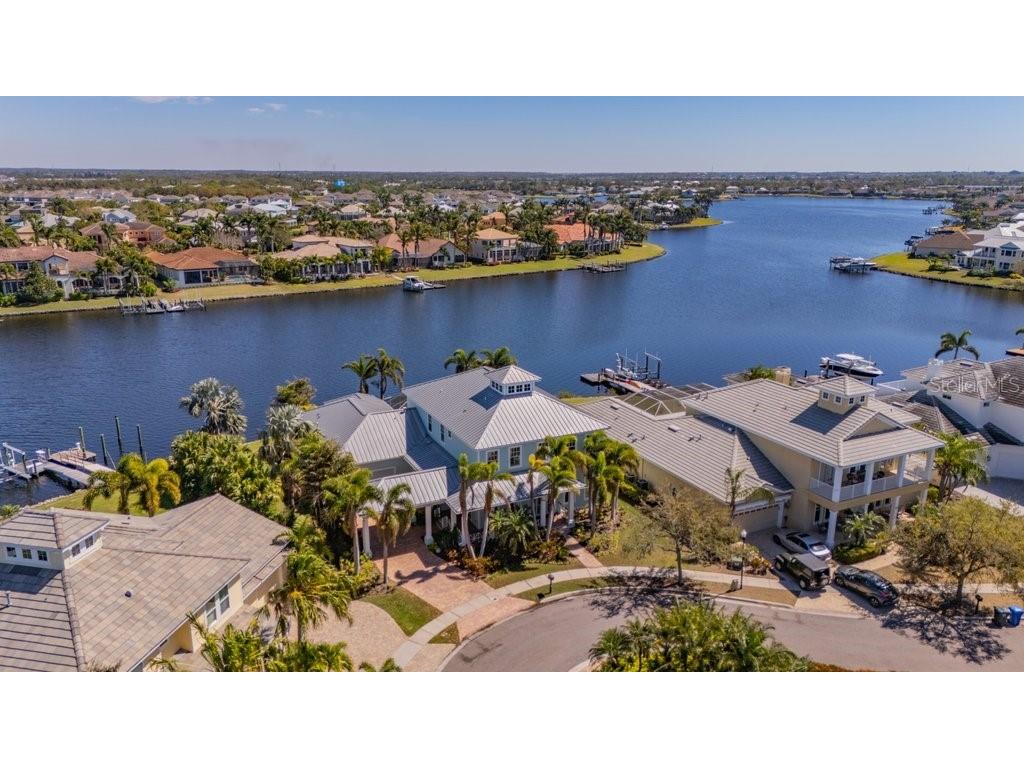 5321 Fishersound Lane Apollo Beach FL 33572 - MIRABAY LAGOON TB8358044 image1