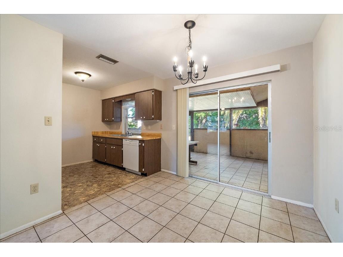 5321 Foxwood Drive Sarasota FL 34232 A4670079 image11