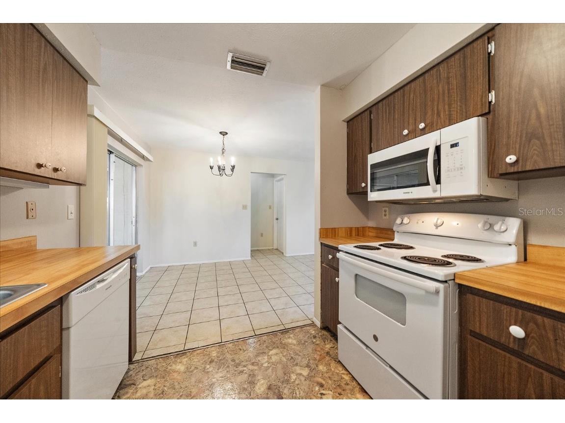 5321 Foxwood Drive Sarasota FL 34232 A4670079 image16