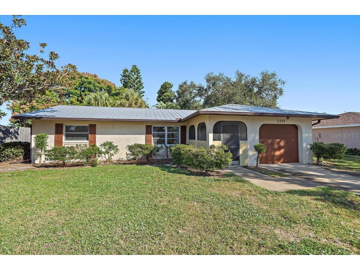 5321 Foxwood Drive Sarasota FL 34232 A4670079 image3