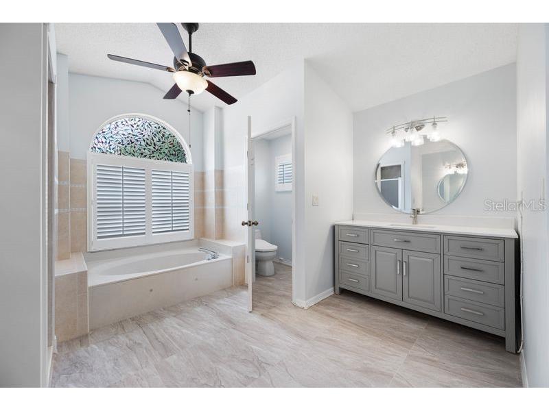 5321 Gardens Dr Sarasota FL 34243 TB8500945 image25