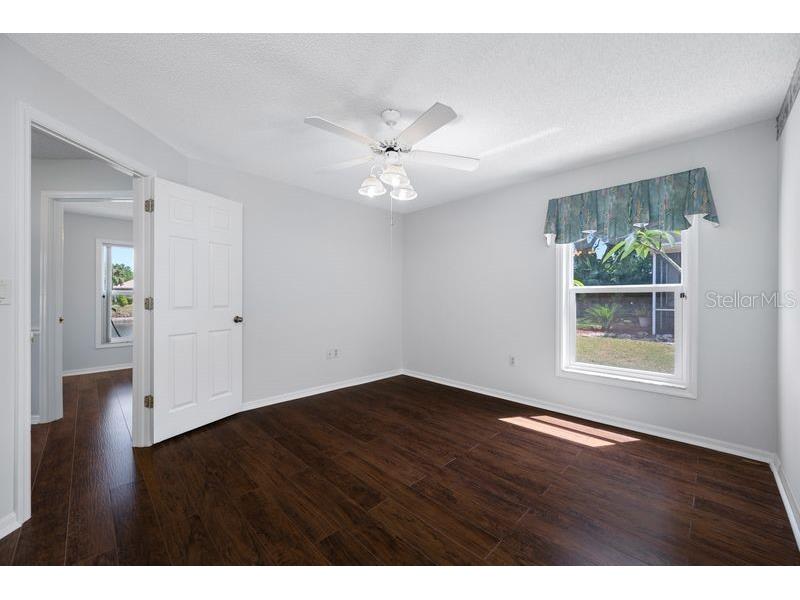 5321 Gardens Dr Sarasota FL 34243 TB8500945 image28