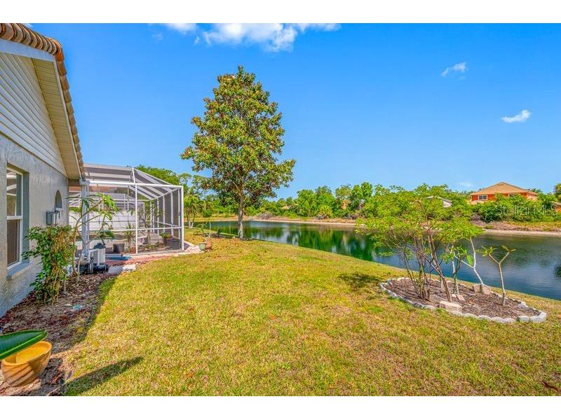 5321 Gardens Dr Sarasota FL 34243 TB8500945 image49
