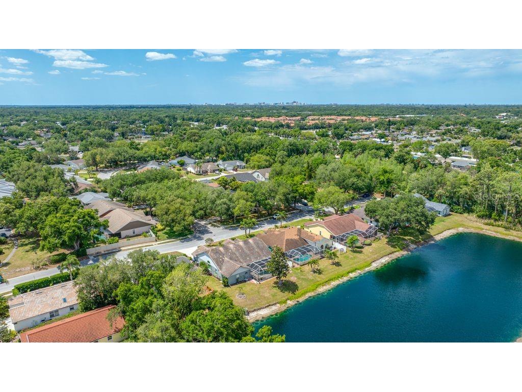5321 Gardens Dr Sarasota FL 34243 TB8500945 image54