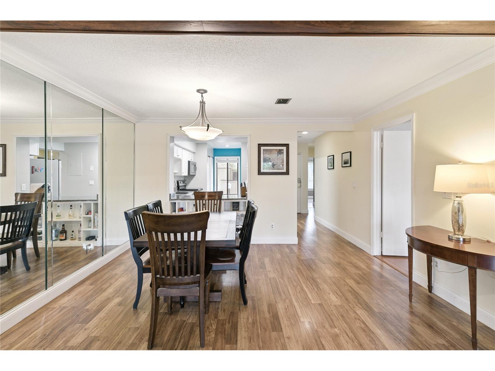 5321 Indian Creek Drive #D Orlando FL 32811 O6396164 image7