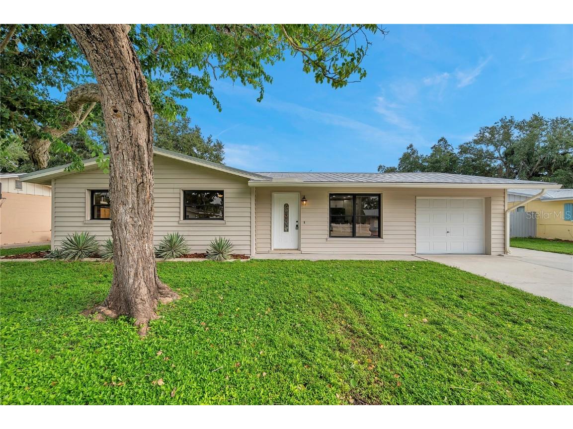 5321 Laurelwood Place Sarasota FL 34232 A4623030 image1