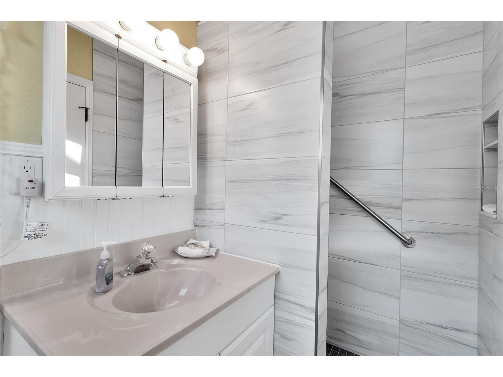 5322 Calle De La Siesta Sarasota FL 34242 A4682172 image49