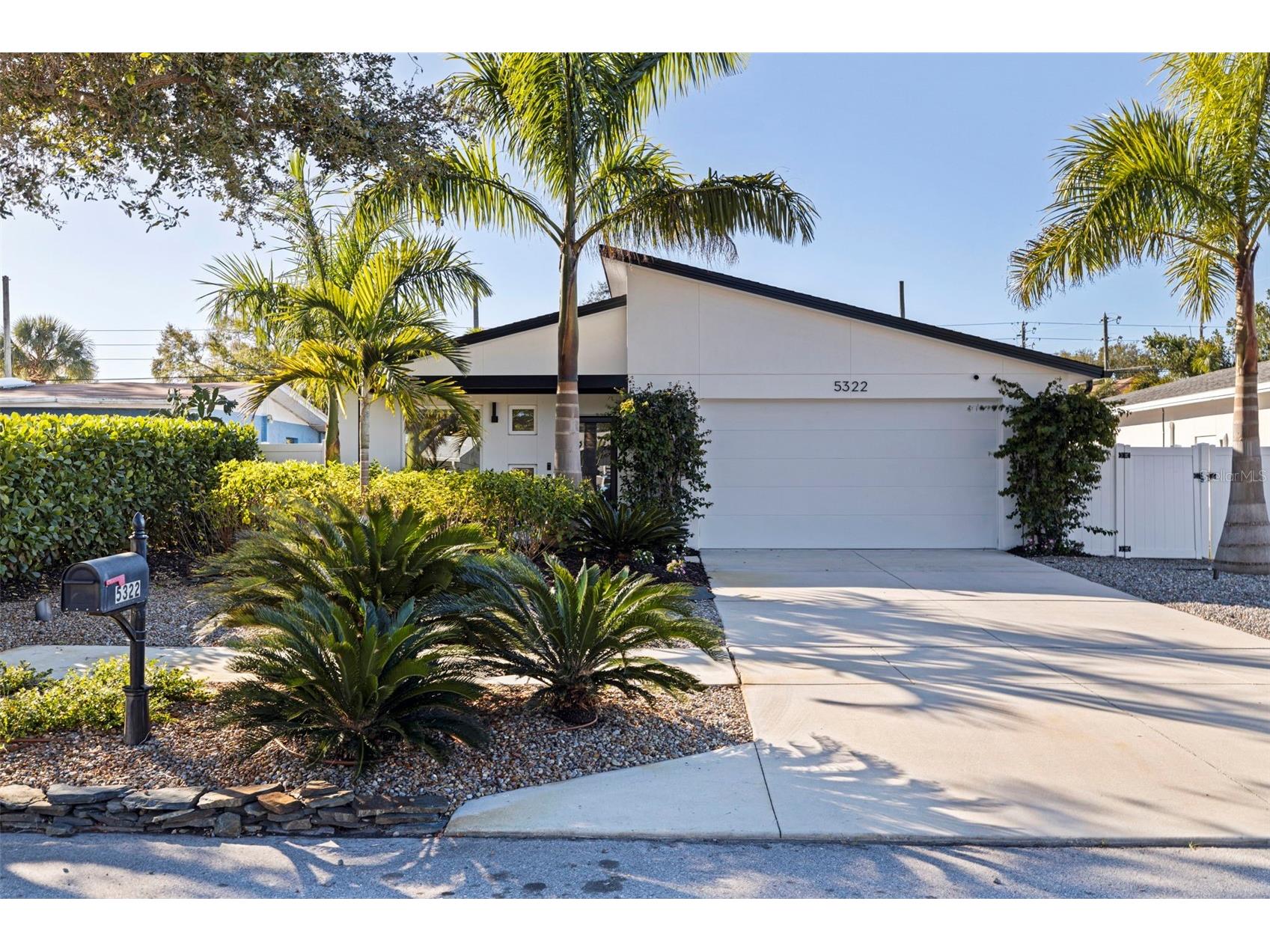 5322 Newton Avenue S Gulfport FL 33707 TB8467632 image1
