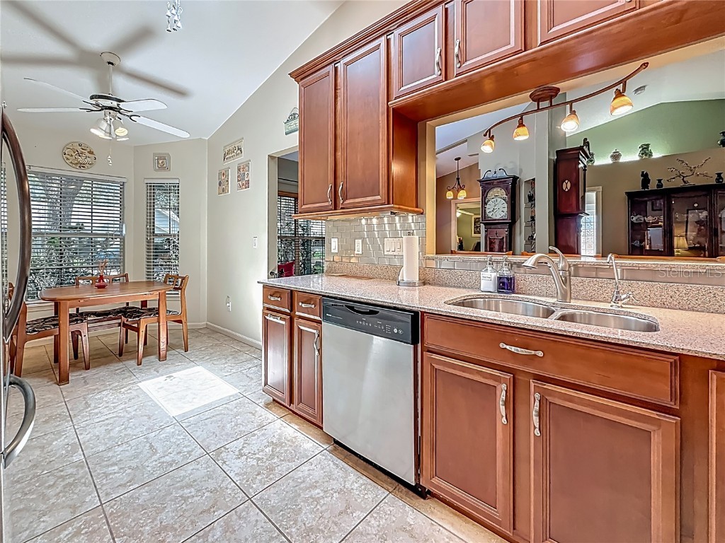 5323 73rd Street N Saint Petersburg FL 33709 TB8396625 image35