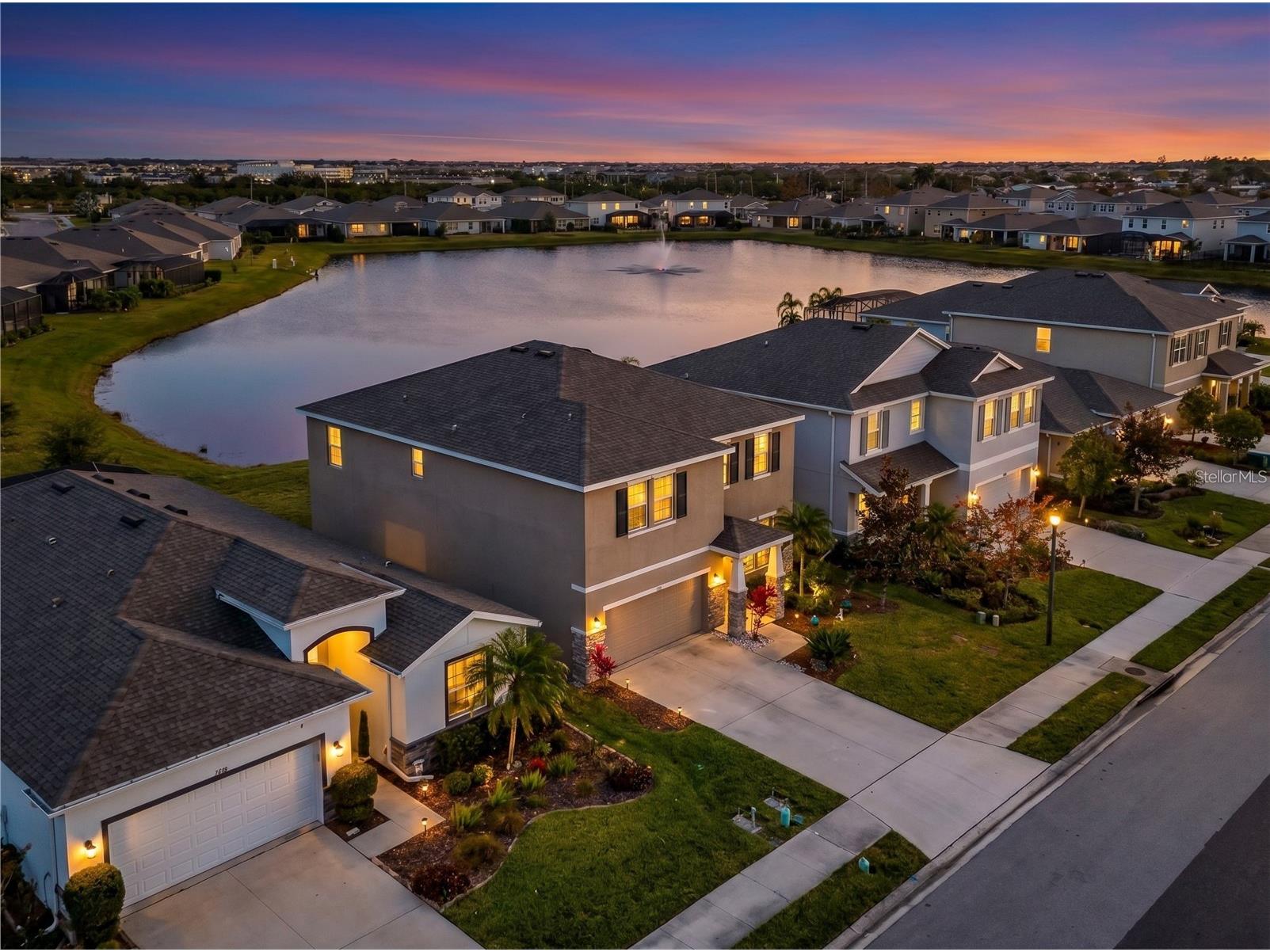 5324 Halewood Court Bradenton FL 34211 A4679890 image1