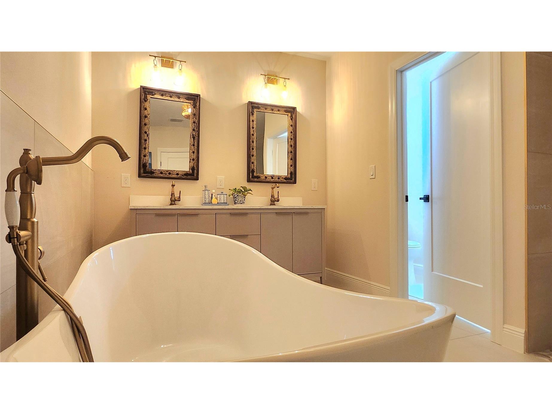 5324 Jobeth Drive New Port Richey FL 34652 TB8476976 image36