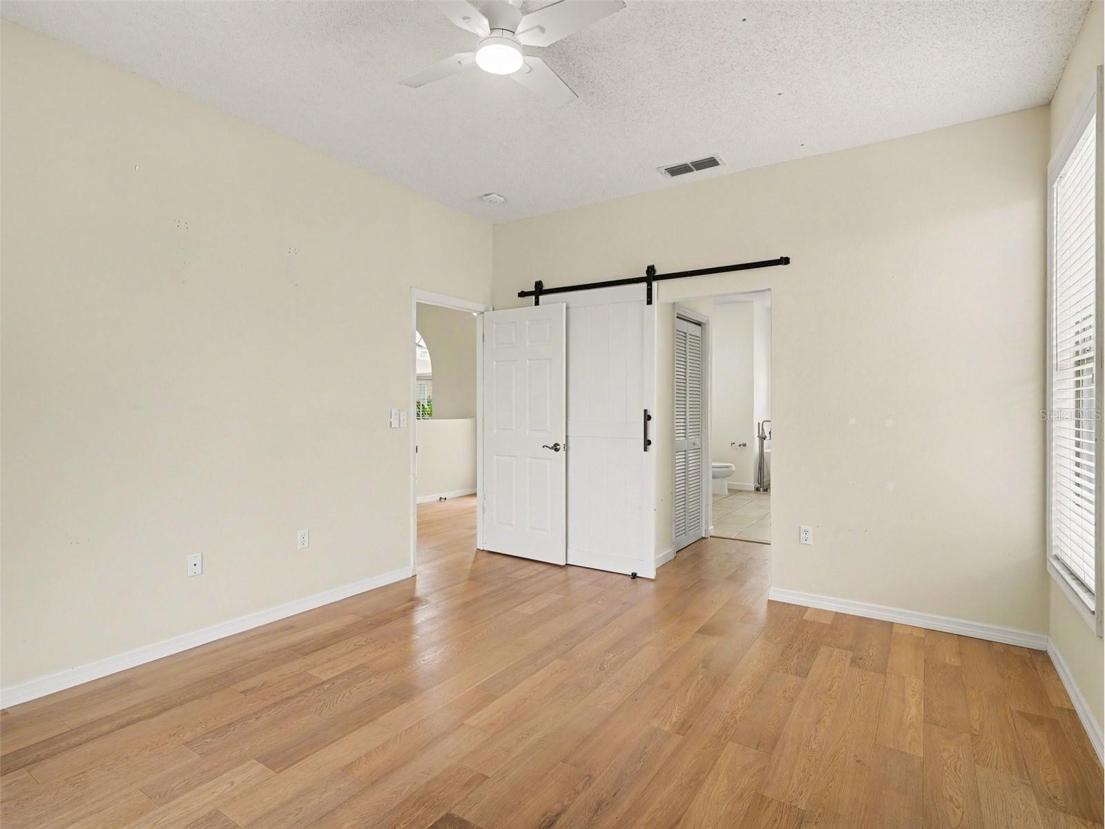 5325 Gardens Dr Sarasota FL 34243 TB8529419 image10