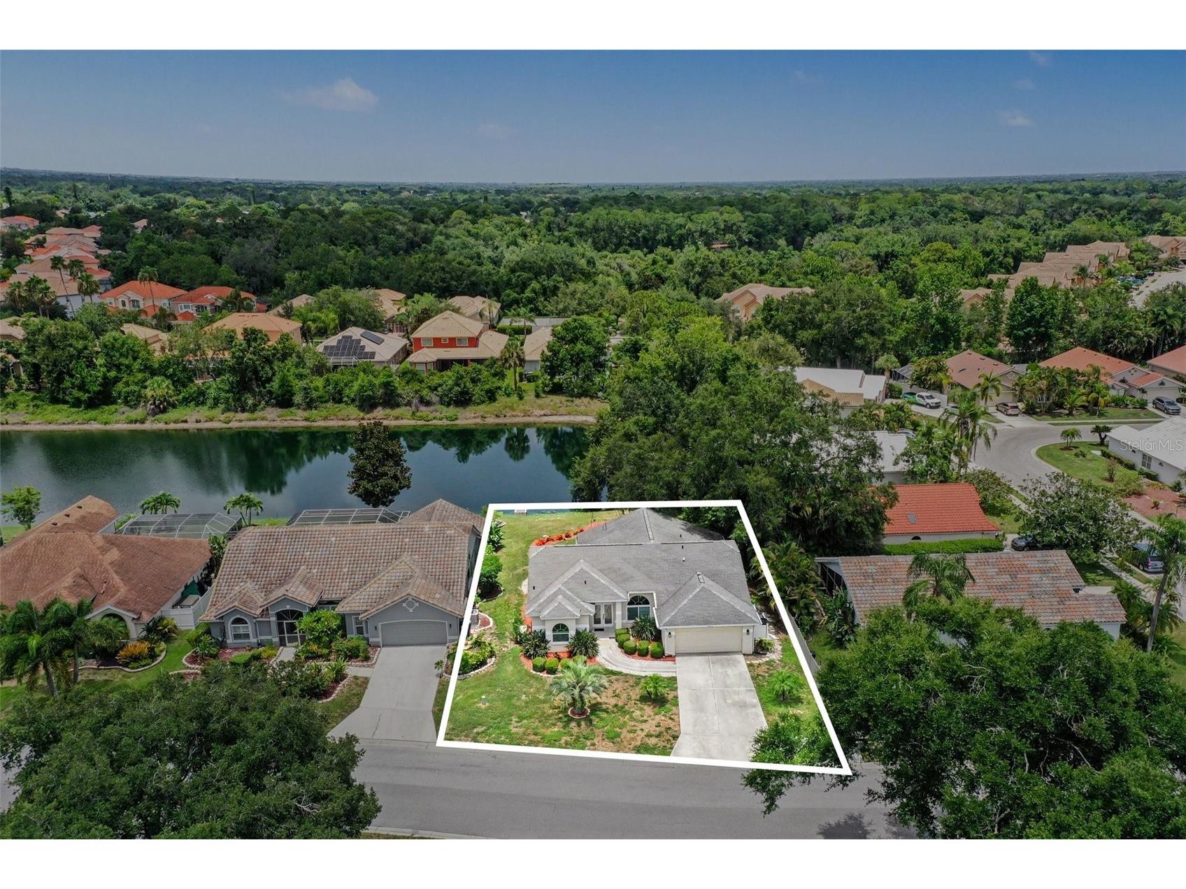 5325 Gardens Dr Sarasota FL 34243 TB8529419 image36