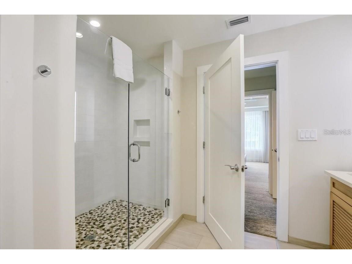 5325 Marina Drive #423 Holmes Beach FL 34217 - ANNA MARIA SOUND A4645975 image16