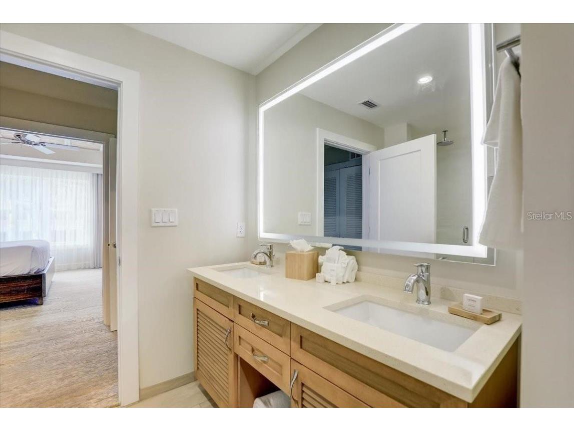 5325 Marina Drive #423 Holmes Beach FL 34217 - ANNA MARIA SOUND A4645975 image17