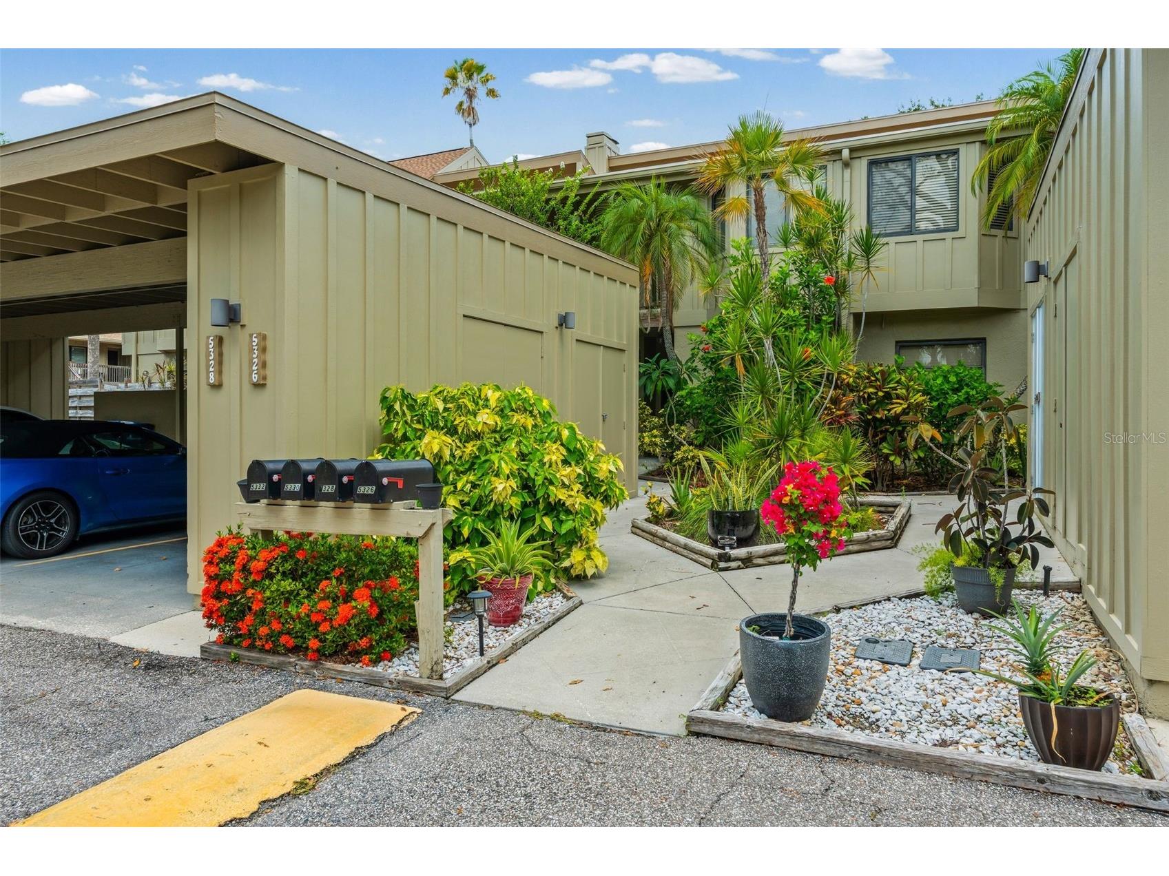 5326 Lake Arrowhead Trail #7 Sarasota FL 34231 A4697122 image2