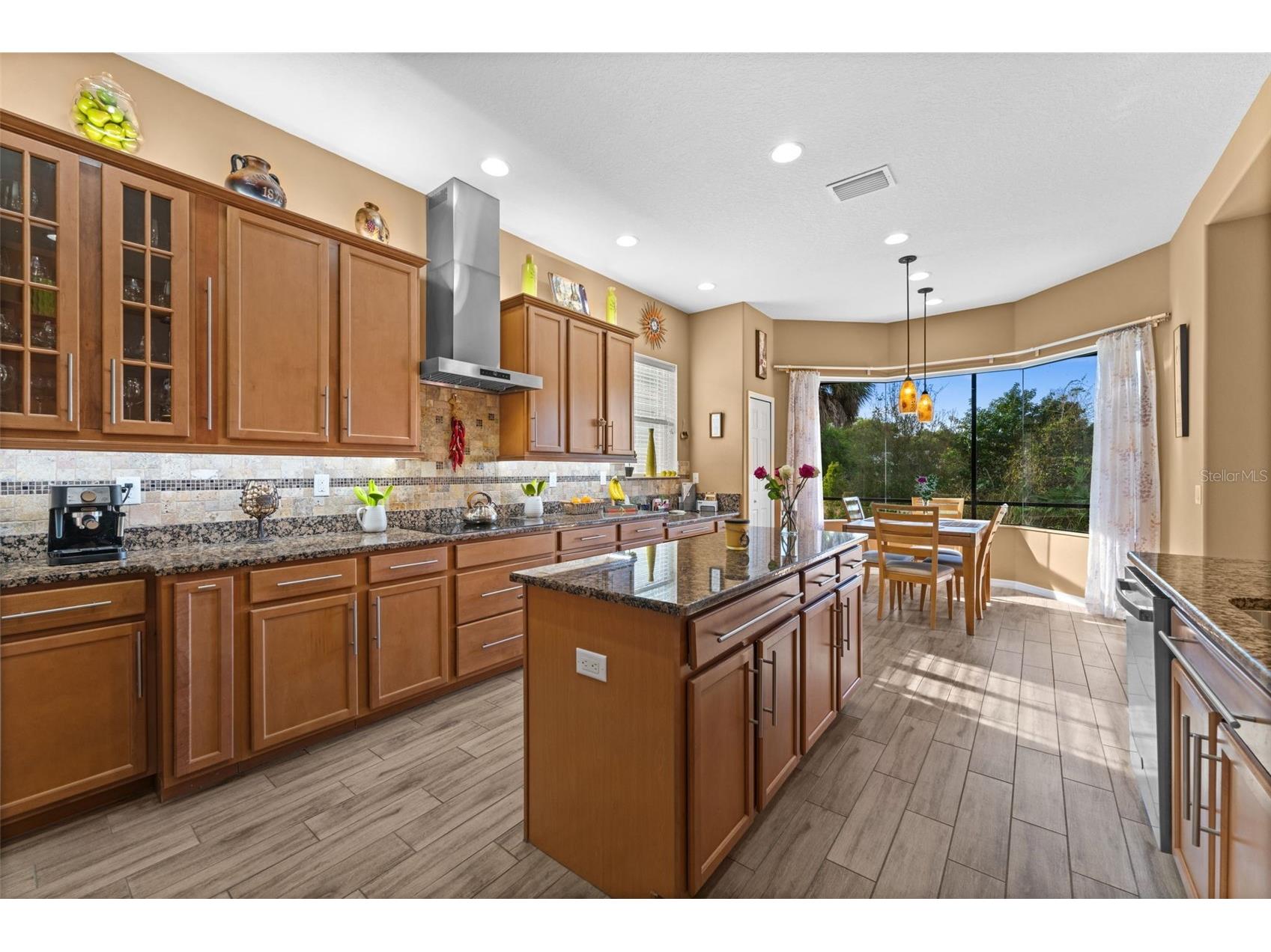 5326 Napa Drive Sarasota FL 34243 A4687170 image10