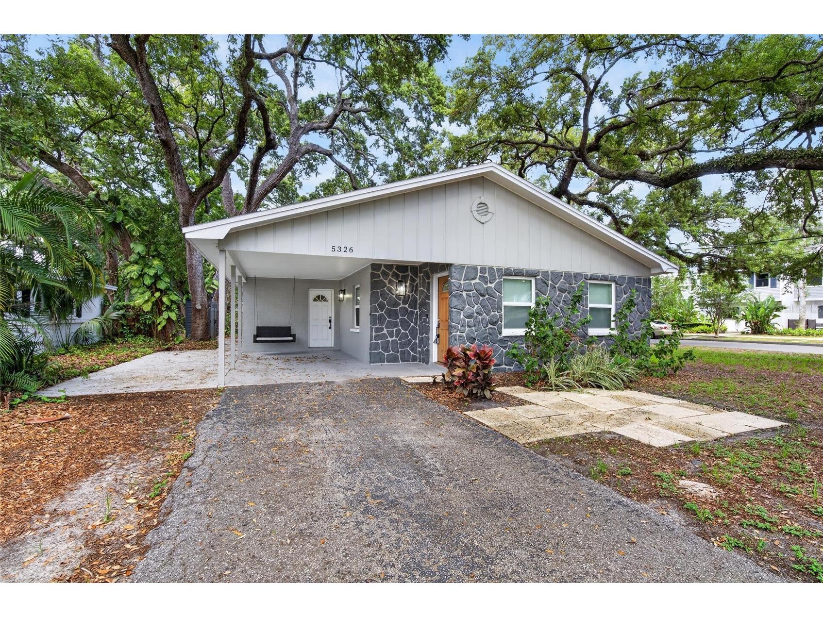 5326 S Russell Street Tampa FL 33611 TB8515053 image1