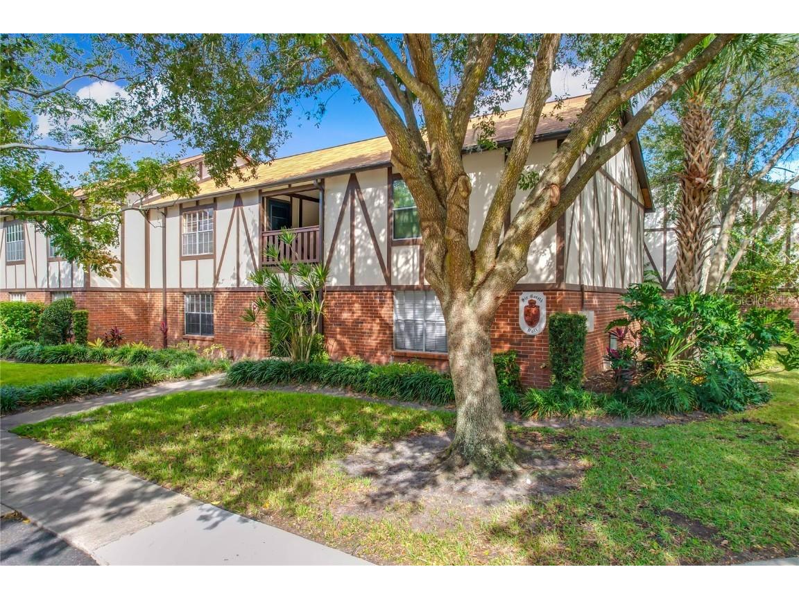 5327 Hansel Avenue #E19 Orlando FL 32809 - LAKE CONWAY O6256958 image1