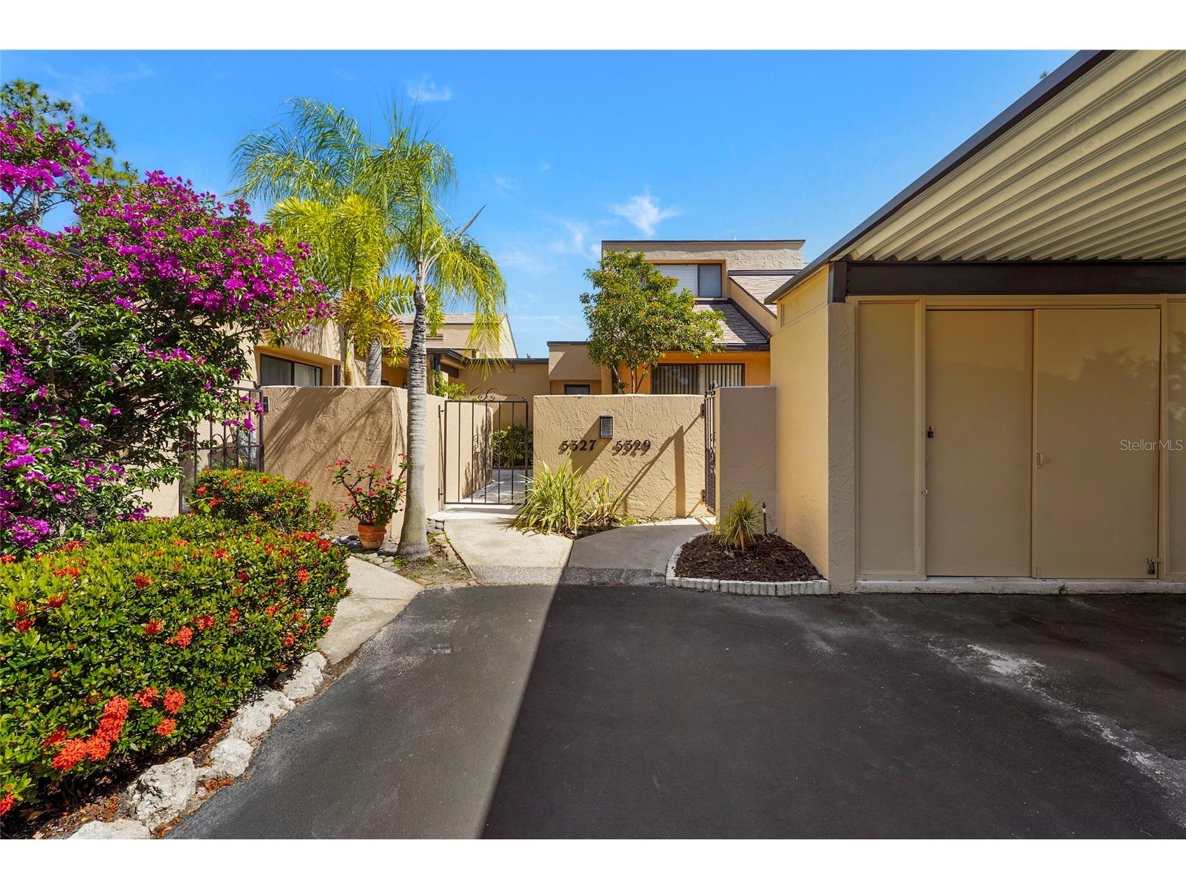 5327 Myrtle Wood #52 Sarasota FL 34235 A4689489 image1