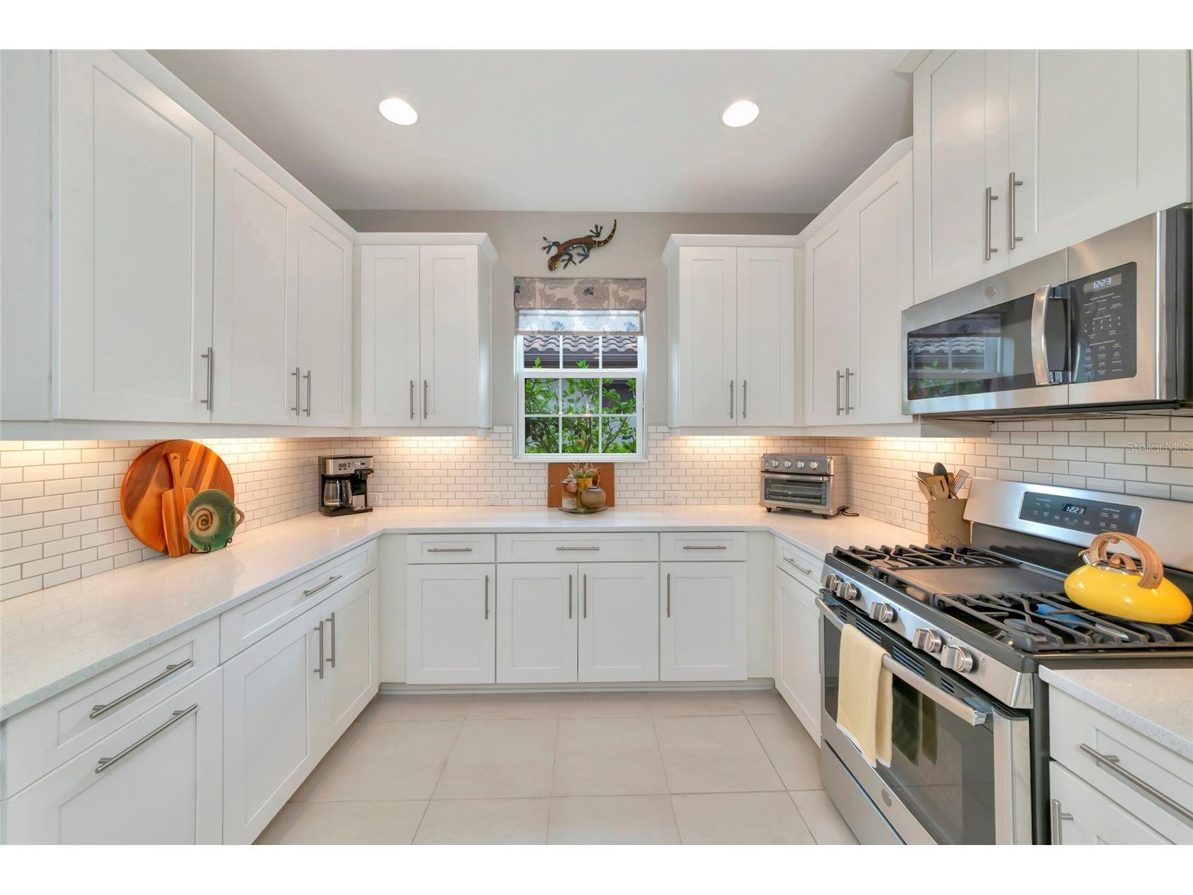 5328 Popoli Way Way Sarasota FL 34238 A4693746 image17