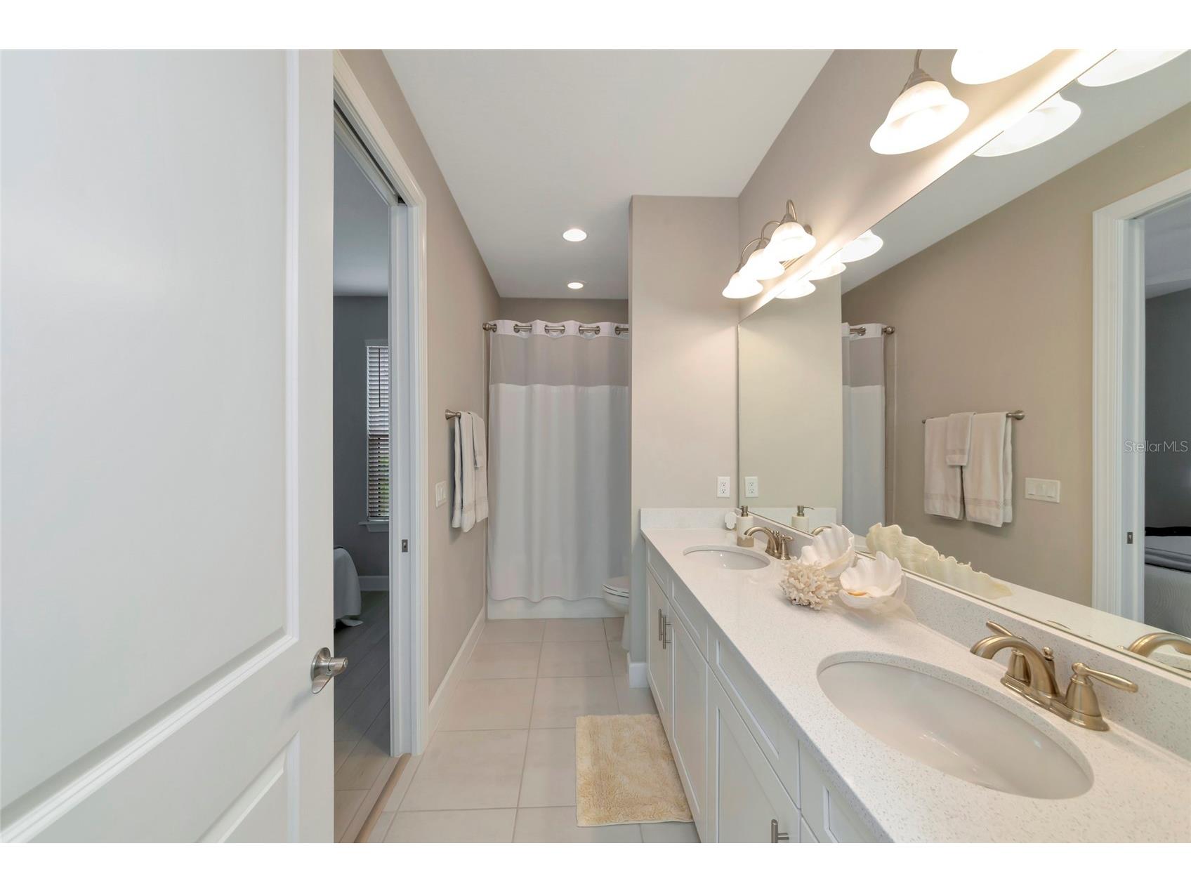 5328 Popoli Way Way Sarasota FL 34238 A4693746 image35